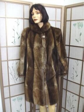 ! MINT MUSKRAT FUR COAT JACKET WOMAN WOMEN SIZE 4